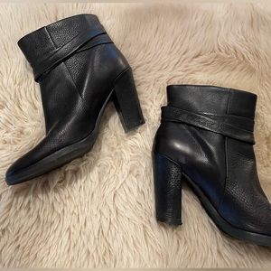 Black Kate Spade boots